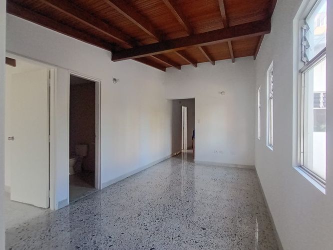 Apartamento de 3 alcobas en venta en Laureles, Medellín, 174 m² · foto 9 de 18