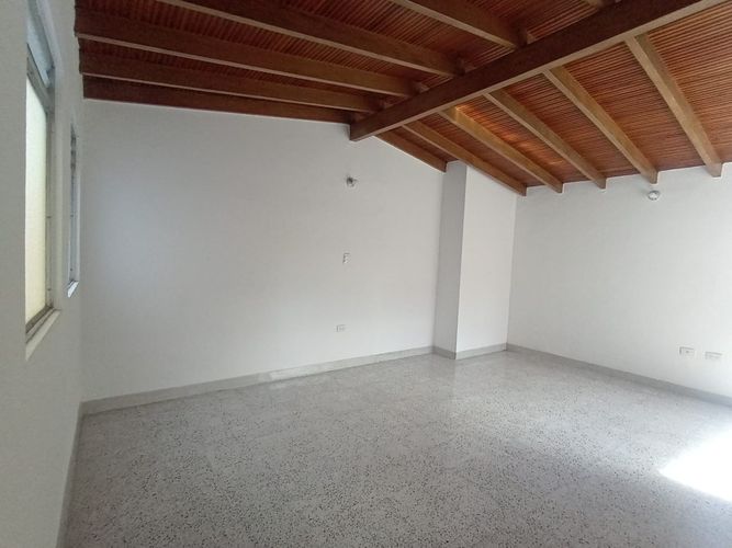 Apartamento de 3 alcobas en venta en Laureles, Medellín, 174 m² · foto 12 de 18