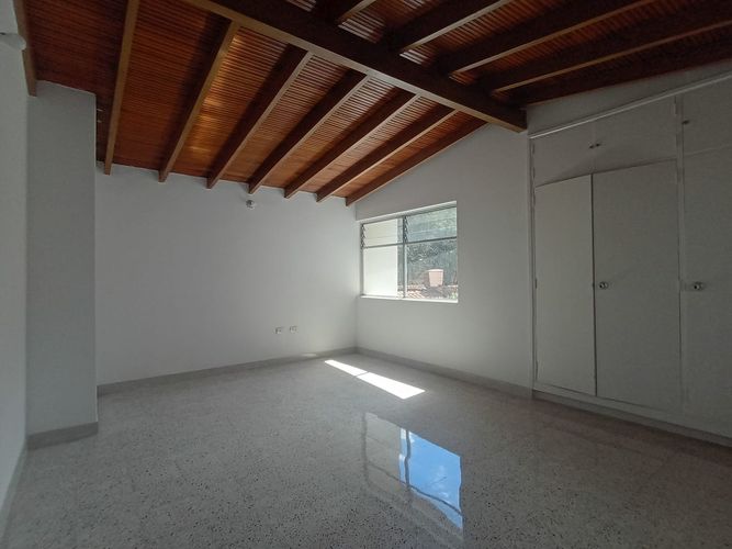 Apartamento de 3 alcobas en venta en Laureles, Medellín, 174 m² · foto 14 de 18