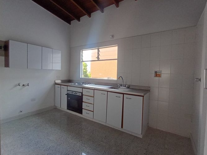 Apartamento de 3 alcobas en venta en Laureles, Medellín, 174 m² · foto 5 de 18