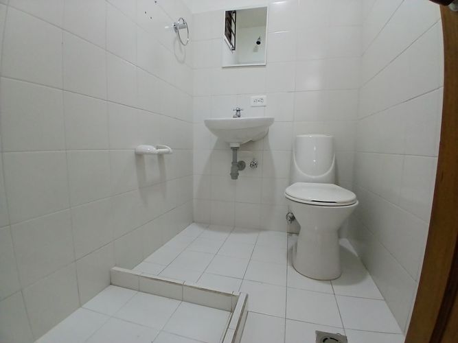Oficina en arriendo en Estadio, Medellín, 24 m² · foto 8 de 9