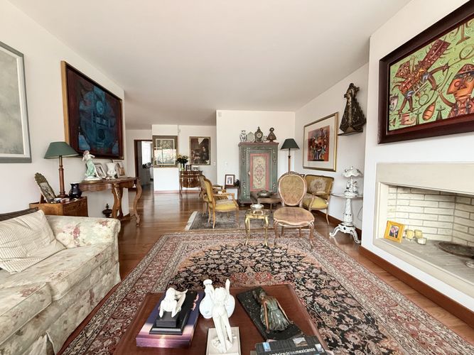 Apartamento de 3 alcobas en venta en Chicó Reservado, Bogotá, 270 m² · foto 4 de 24