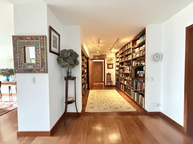 Apartamento de 3 alcobas en venta en Chicó Reservado, Bogotá, 270 m² · foto 13 de 24