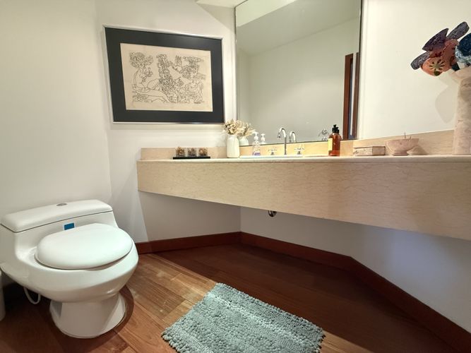 Apartamento de 3 alcobas en venta en Chicó Reservado, Bogotá, 270 m² · foto 17 de 24