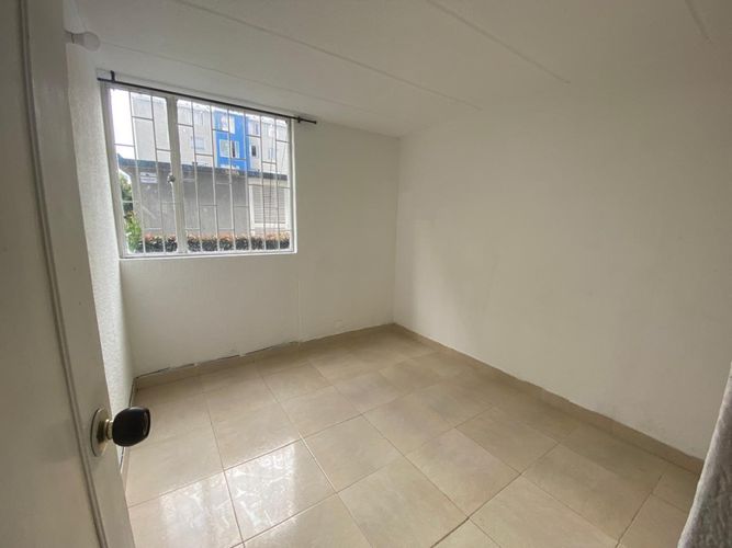 Apartamento de 2 alcobas en venta en Engativá, Bogotá, 45 m² · foto 10 de 19