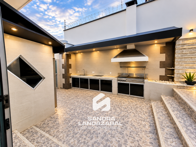 Casa de 4 alcobas en venta en Cañaveral, Floridablanca, 220 m² · foto 2 de 24