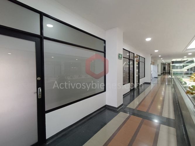 Local en arriendo en El Poblado, Medellín, 138 m² · foto 3 de 16