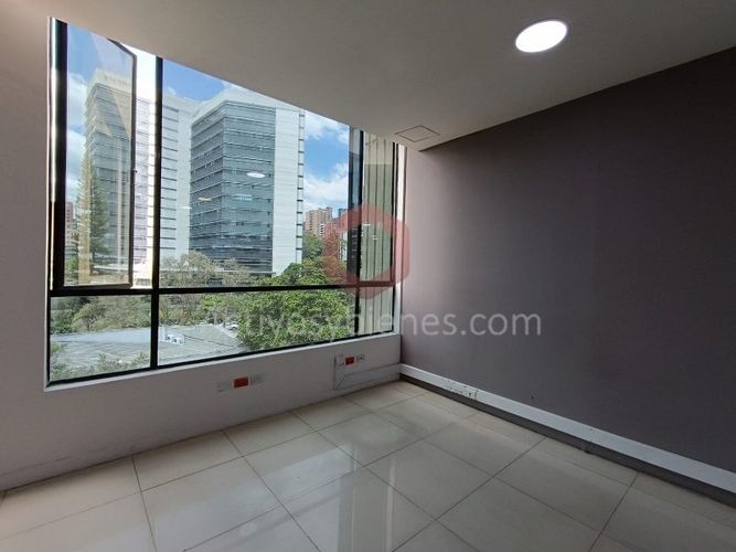 Local en arriendo en El Poblado, Medellín, 138 m² · foto 9 de 16