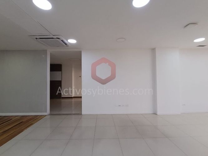 Local en arriendo en El Poblado, Medellín, 138 m² · foto 12 de 16