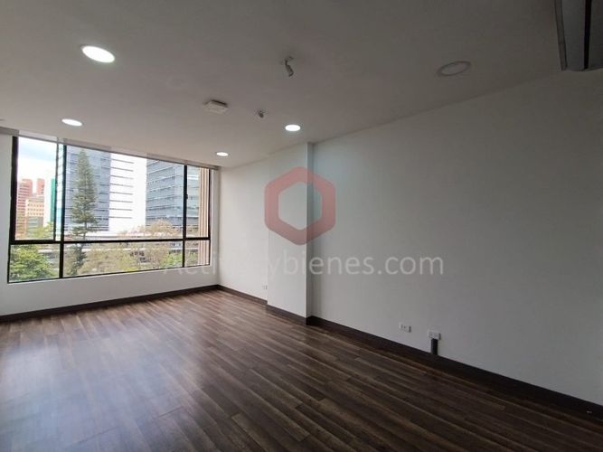 Local en arriendo en El Poblado, Medellín, 138 m² · foto 13 de 16