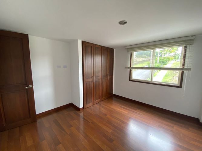 Casa de 3 alcobas en venta en Pinares, Pereira, 214 m² · foto 11 de 13