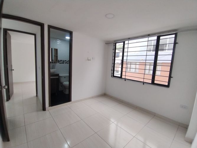 Apartamento en venta en Santa Rosita, Bogotá · foto 3 de 13
