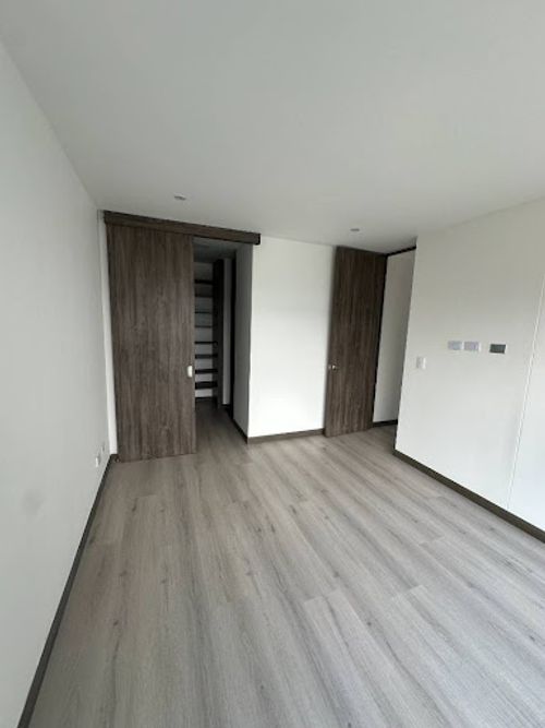 Apartamento de 2 alcobas en venta en Los Alcazares, Bogotá, 80 m² · foto 5 de 11