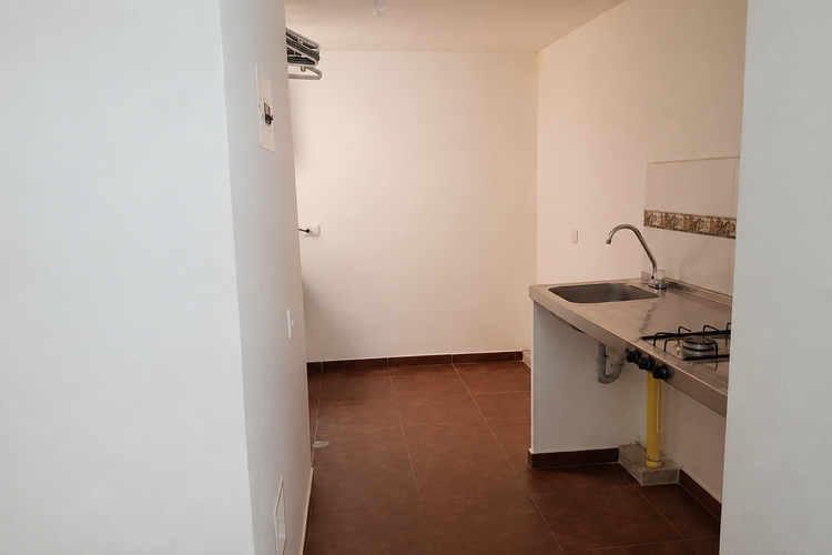 Apartamento de 2 alcobas en venta en Tierra Blanca, Soacha, 61 m² · foto 6 de 7