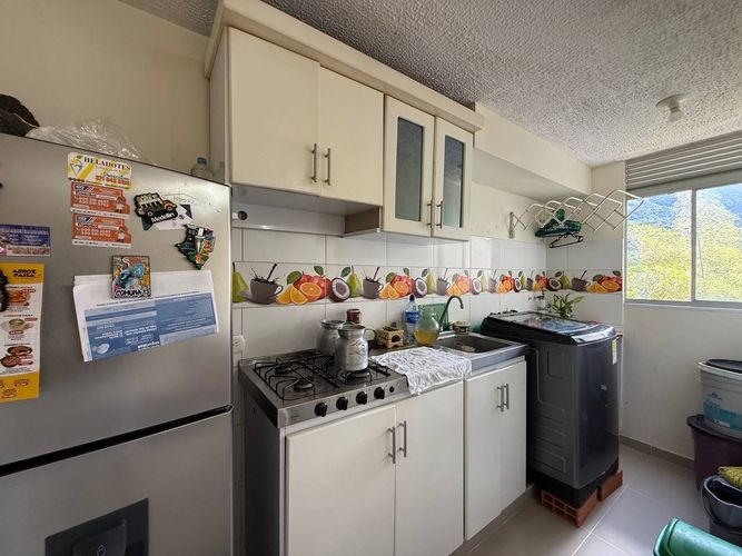 Apartamento de 3 alcobas en venta en Cr. Samarkanda, Ibagué, 53 m² · foto 5 de 22