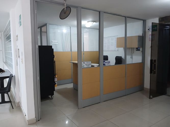 Oficina en venta en Manila, Medellín, 156 m² · foto 2 de 19