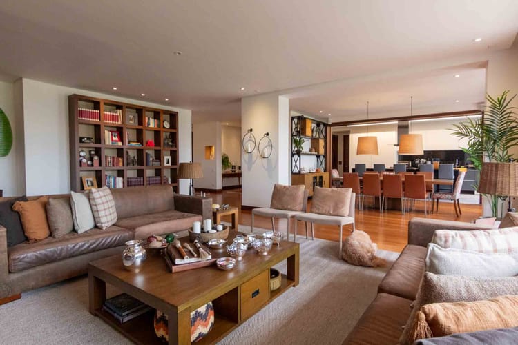 Apartamento de 3 alcobas en venta en Cerros De Los Alpes, Bogotá, 307 m² · foto 8 de 24