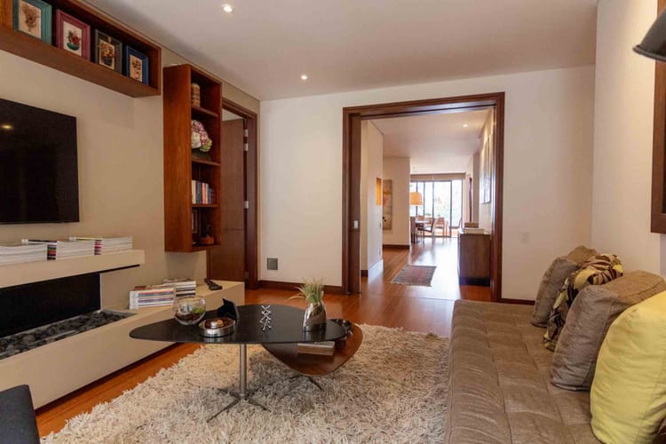 Apartamento de 3 alcobas en venta en Cerros De Los Alpes, Bogotá, 307 m² · foto 24 de 24