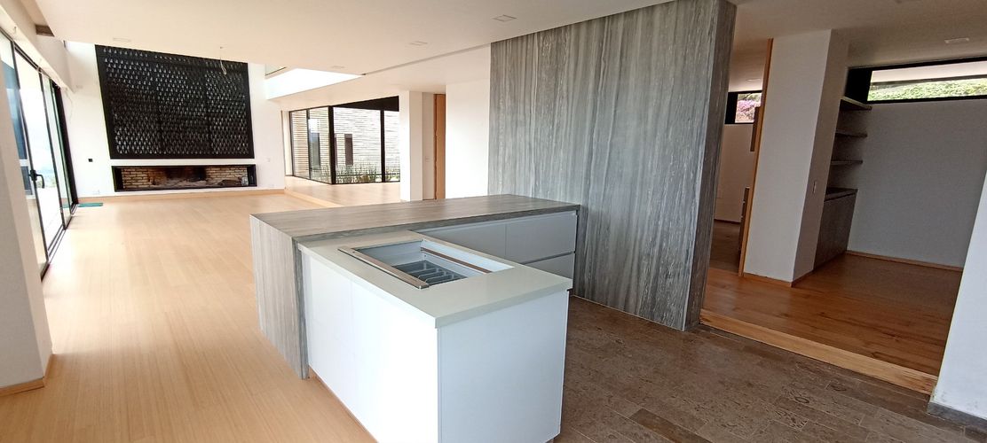Casa de 6 alcobas en venta en Yerbabuena, Chía, 580 m² · foto 4 de 23