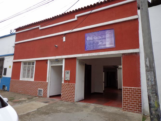 Casa de 7 alcobas en venta en San Francisco, Bucaramanga, 400 m² · foto 3 de 20