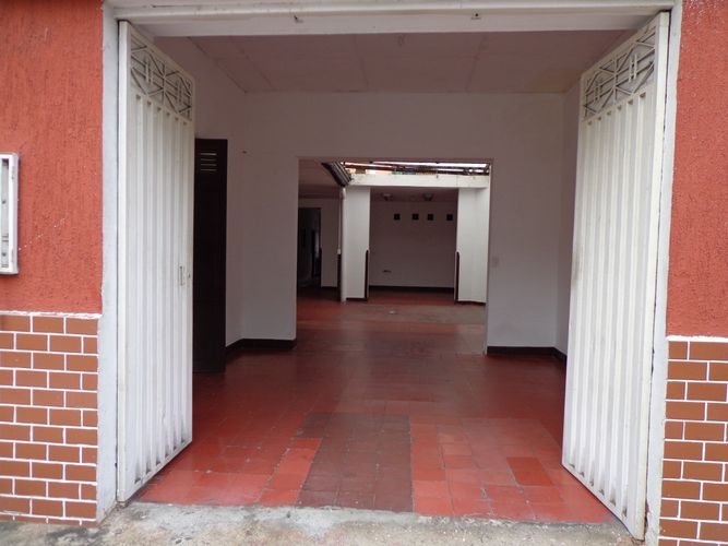 Casa de 7 alcobas en venta en San Francisco, Bucaramanga, 400 m² · foto 6 de 20