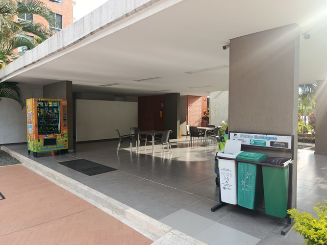 Apartamento de 2 alcobas en venta en Valle Del Lili, Cali, 65 m² · foto 15 de 17