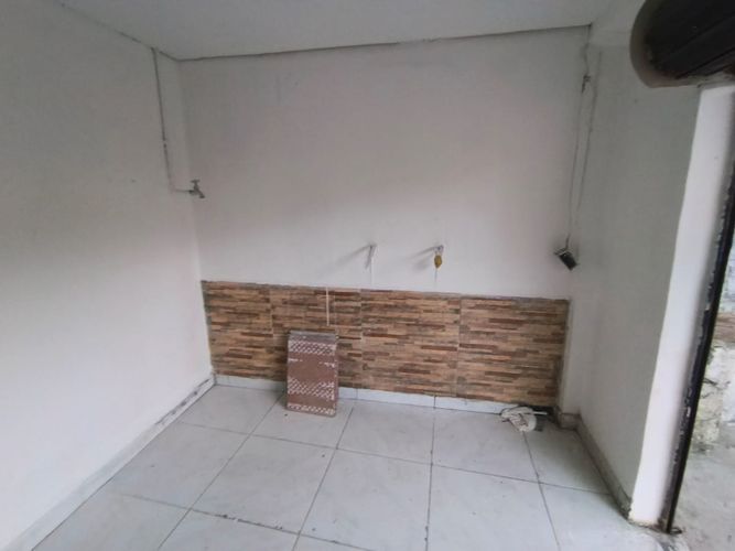 Local en arriendo en Bosques Del Norte, Manizales, 7 m² · foto 2 de 14