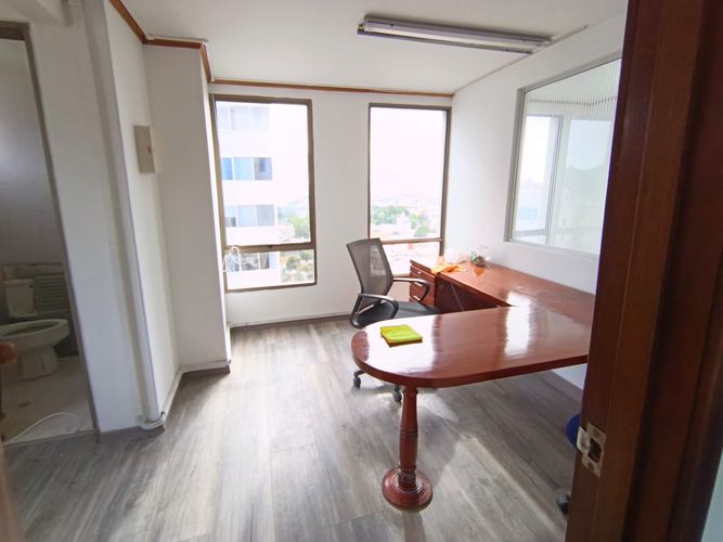 Oficina en arriendo en Palogrande, Manizales, 56 m² · foto 2 de 13