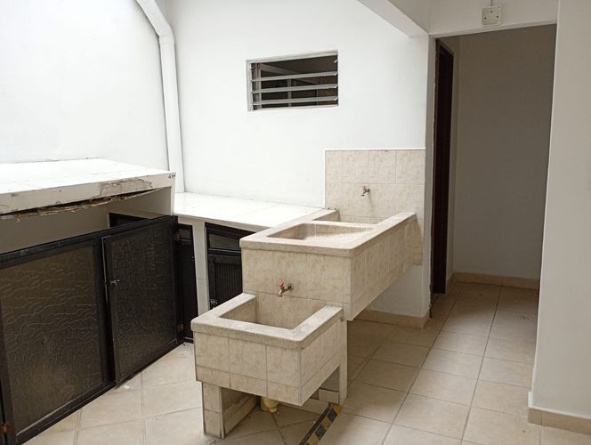 Oficina en arriendo en Laureles, Medellín, 580 m² · foto 13 de 14