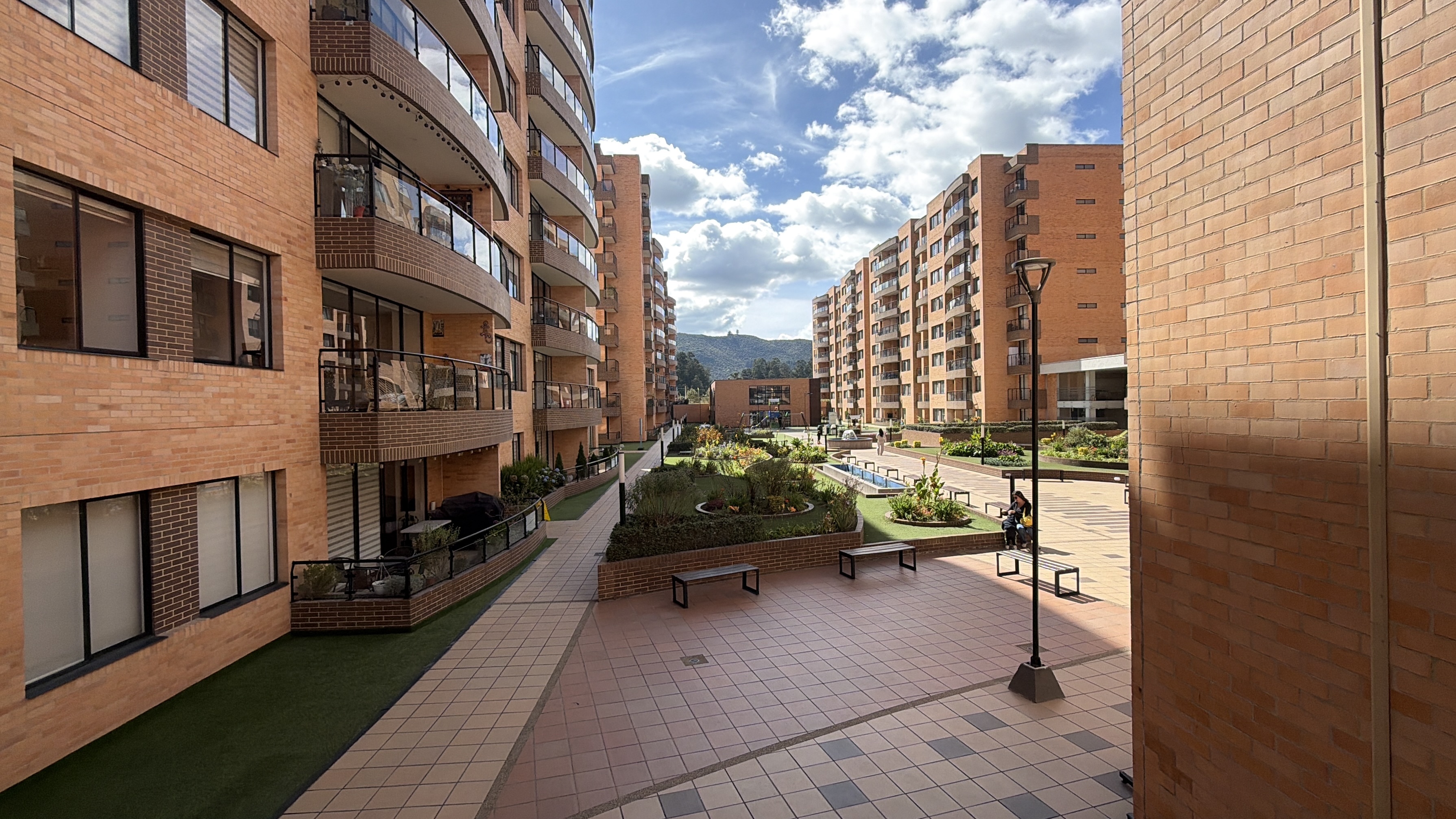 Apartamento en venta en Santa Maria De Los Lagos, Chía · foto 2 de 24