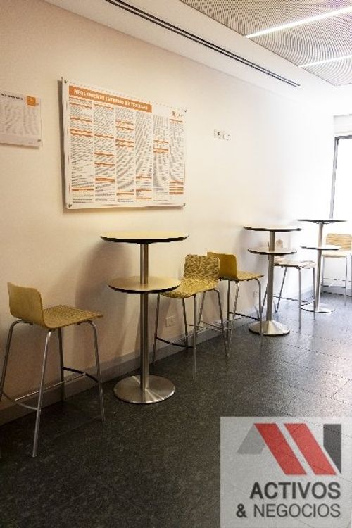 Oficina en arriendo en Patio Bonito, Medellín, 1223 m² · foto 11 de 11