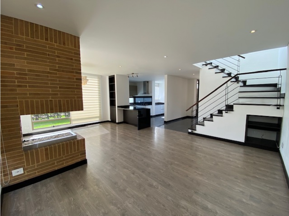 Casa en venta en Chuntame, Cajicá · foto 3 de 24