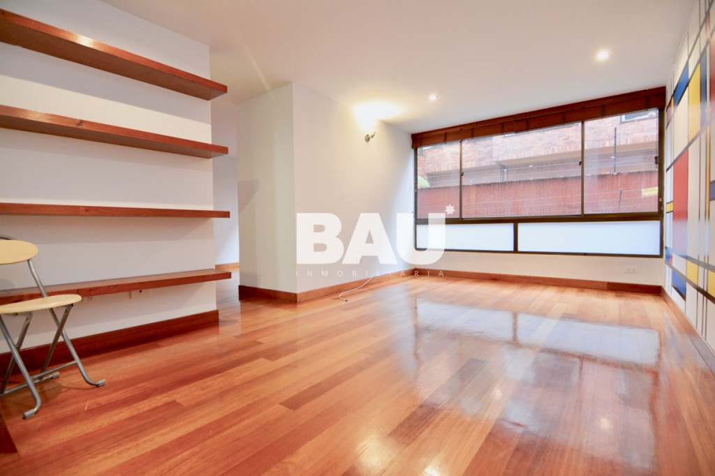 Apartamento en venta en Los Rosales, Bogotá · foto 3 de 14