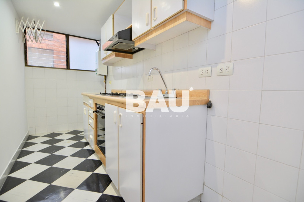Apartamento en venta en Los Rosales, Bogotá · foto 8 de 14