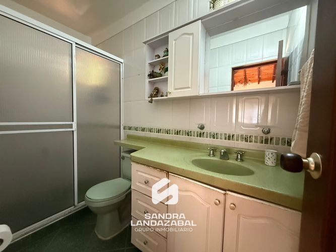 Casa de 3 alcobas en venta en Co. Hacienda San Miguel, Piedecuesta, 250 m² · foto 12 de 24