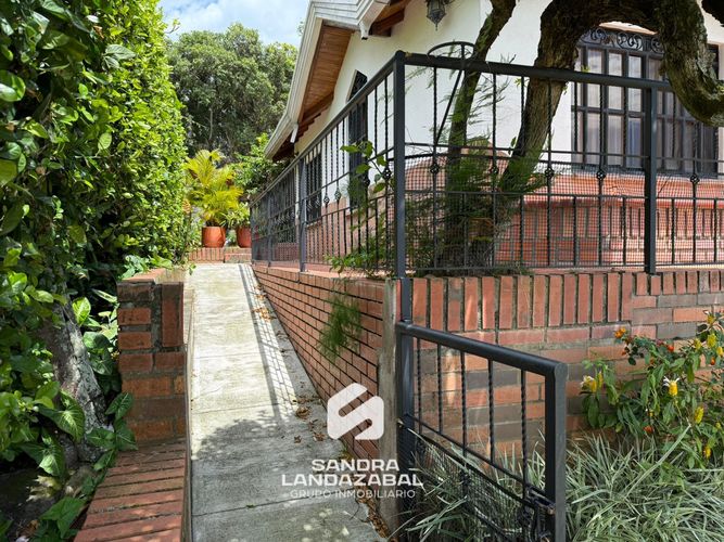 Casa de 3 alcobas en venta en Co. Hacienda San Miguel, Piedecuesta, 250 m² · foto 21 de 24