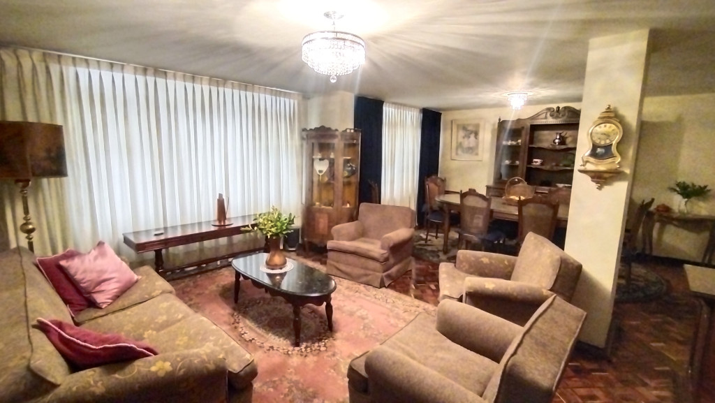 Casa en venta en Acevedo Tejada, Bogotá · foto 2 de 17