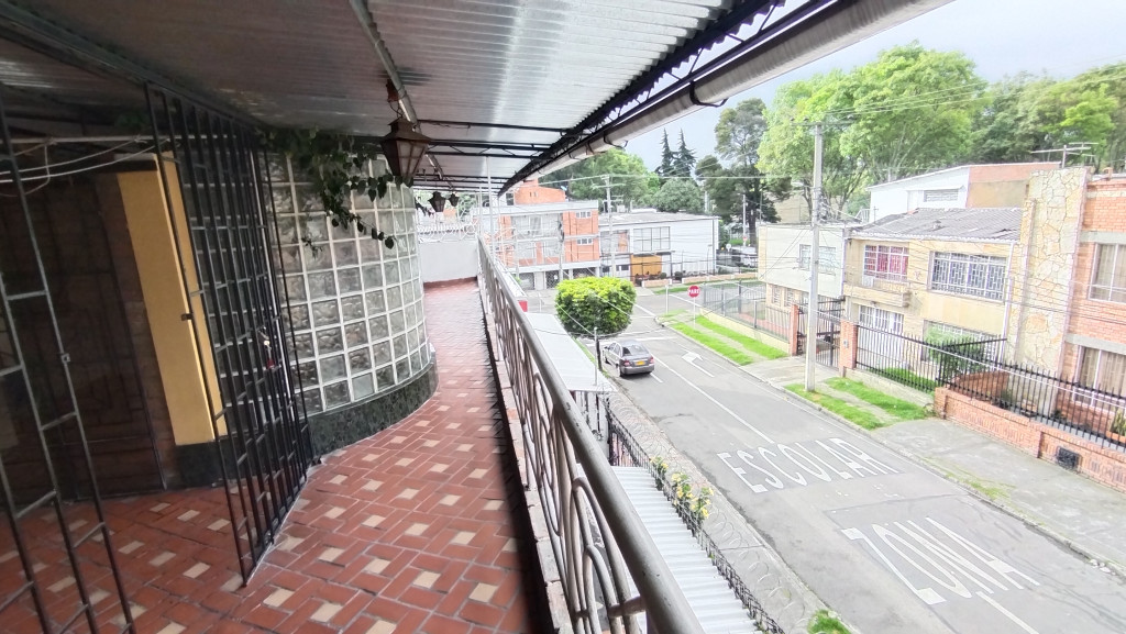 Casa en venta en Acevedo Tejada, Bogotá · foto 9 de 17