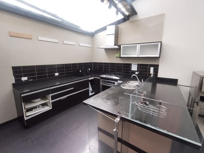 Casa en venta en La Esmeralda, Bogotá · foto 2 de 11