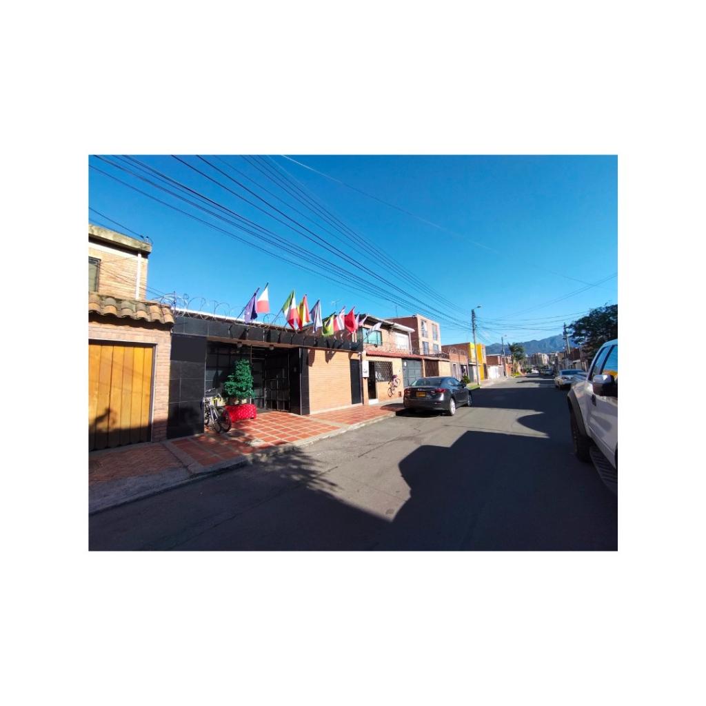 Casa en venta en La Esmeralda, Bogotá · foto 11 de 11