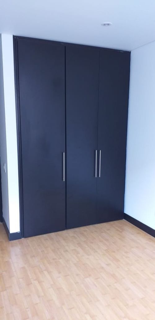 Apartamento en venta en Santa Barbara, Bogotá · foto 8 de 17