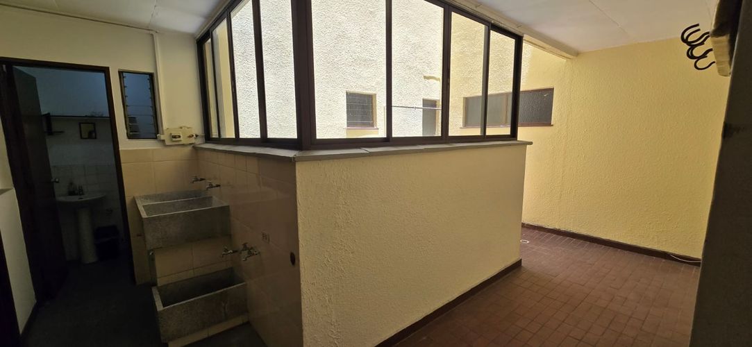 Apartamento de 3 alcobas en venta en Estadio, Medellín, 194 m² · foto 12 de 20