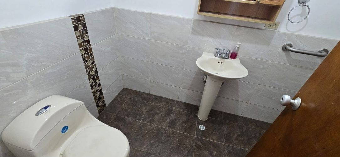 Apartamento de 3 alcobas en venta en Estadio, Medellín, 194 m² · foto 18 de 20