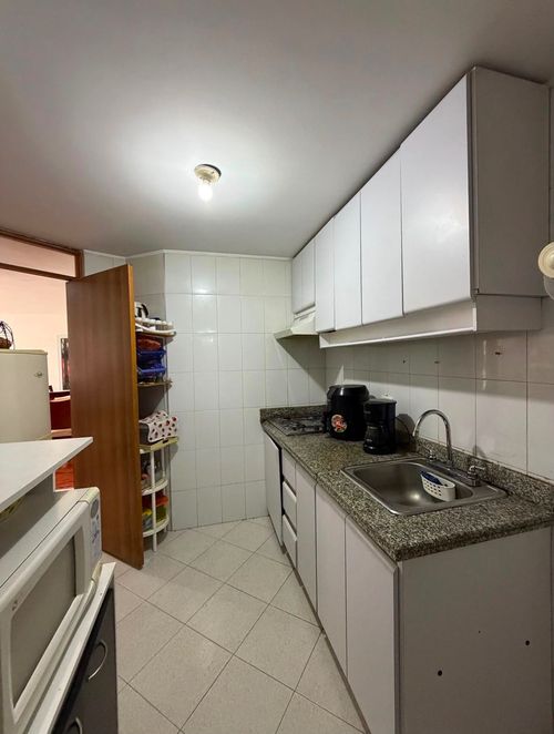 Apartamento de 3 alcobas en venta en Santa Teresa, Bogotá, 69 m² · foto 3 de 8