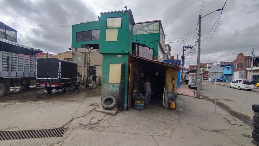 Casa de 3 alcobas en venta en Carvajal, Bogotá, 550 m² · foto 2 de 13