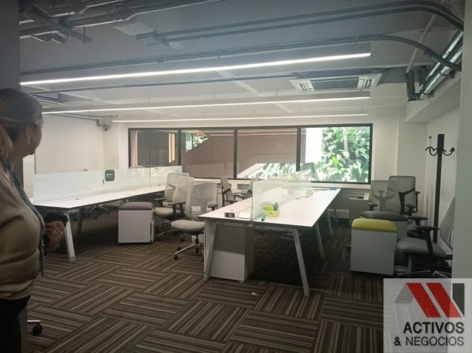 Local en arriendo en Patio Bonito, Medellín, 148 m² · foto 2 de 6