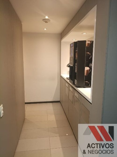 Local en arriendo en Patio Bonito, Medellín, 148 m² · foto 4 de 6