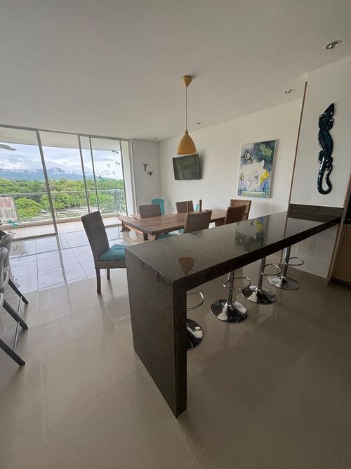 Apartamento de 3 alcobas en venta en Ricaurte, 101 m² · foto 2 de 24