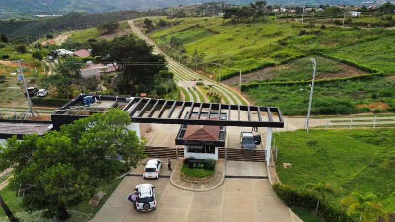Lote en venta en Ruitoque, Girón, 1100 m² · foto 9 de 11
