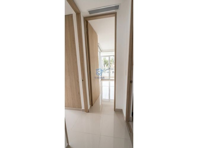 Apartamento de 2 alcobas en venta en Brisas De Las Americas, Pereira, 50 m² · foto 2 de 7